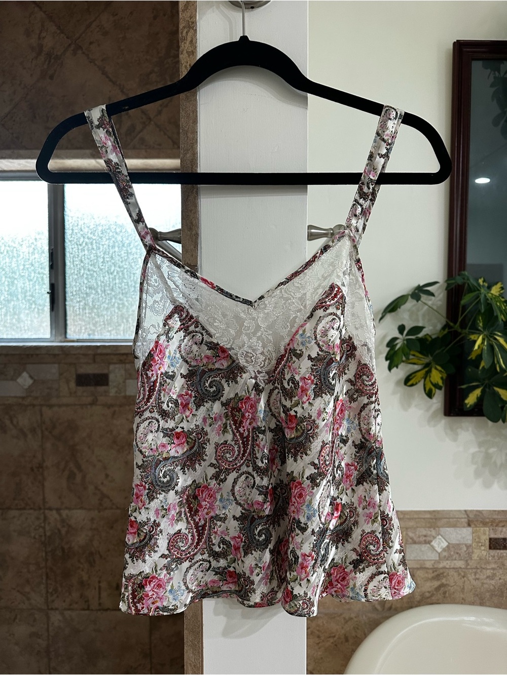 Vtg Victoria’s Secret Gold Label Paisley Floral Lace Cami Metallic Top Small 90s